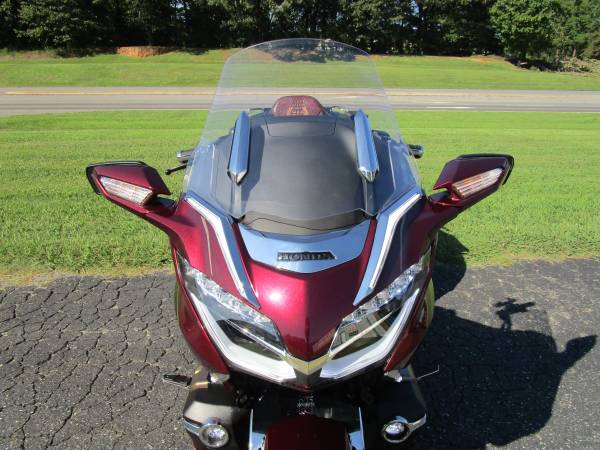 2025 Honda, Import USA — Foto 6 z 12