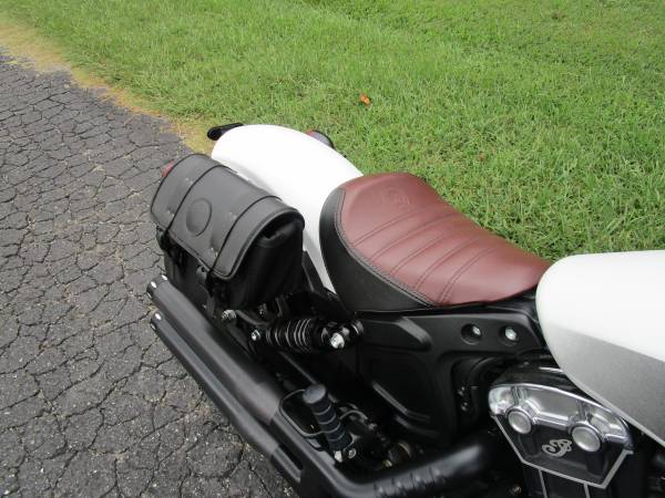 2020 Indian, Import USA — Foto 8 z 12