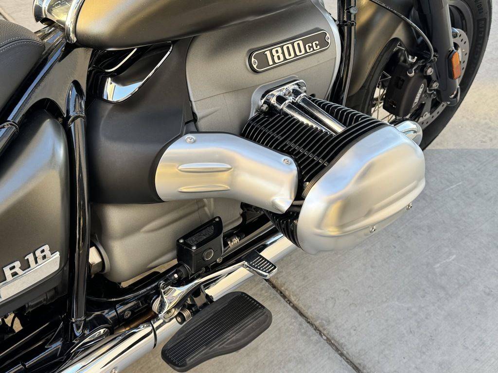 2022 BMW, Import USA — Foto 4 z 12