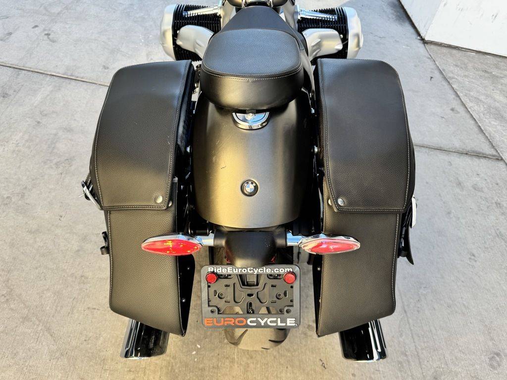 2022 BMW, Import USA — Foto 6 z 12