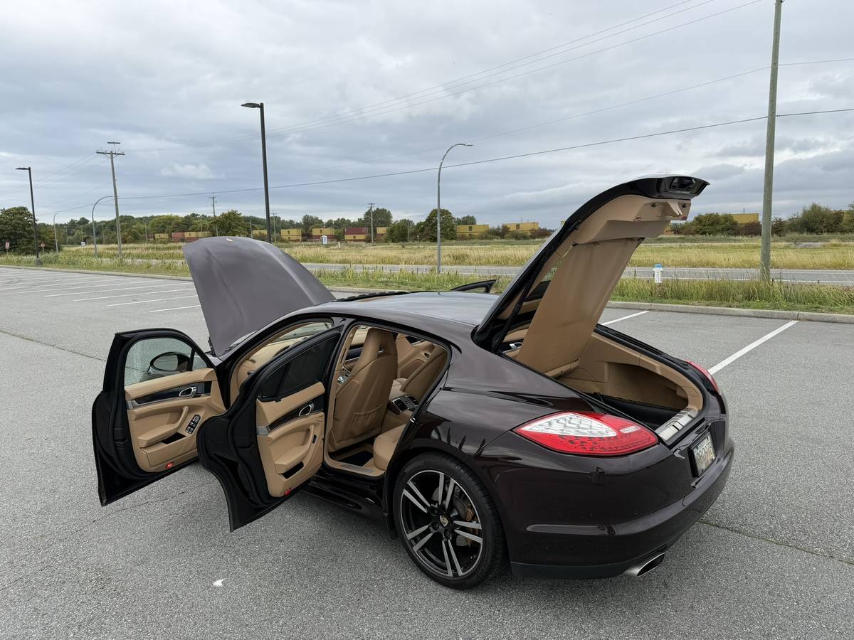2013 Porsche, Import Kanada — Foto 6 z 12