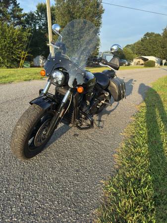 2017 Indian, Import USA — Foto 2 z 9