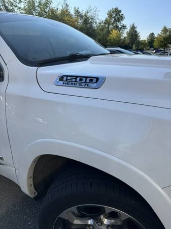 2019 Dodge, Import Kanada — Foto 7 z 12