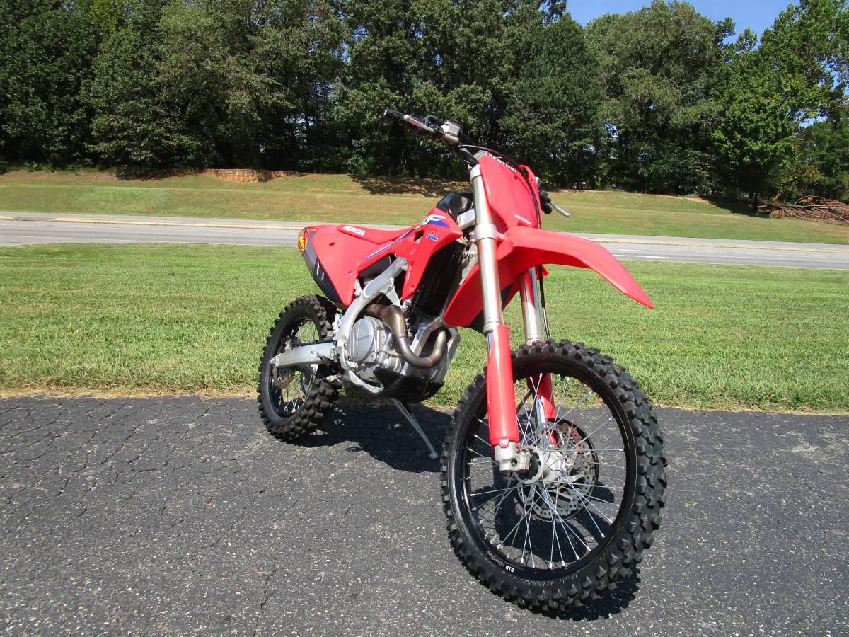 2022 Honda, Import USA — Foto 3 z 10