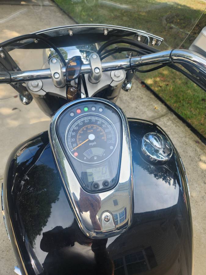 2009 Suzuki, Import USA — Foto 5 z 5
