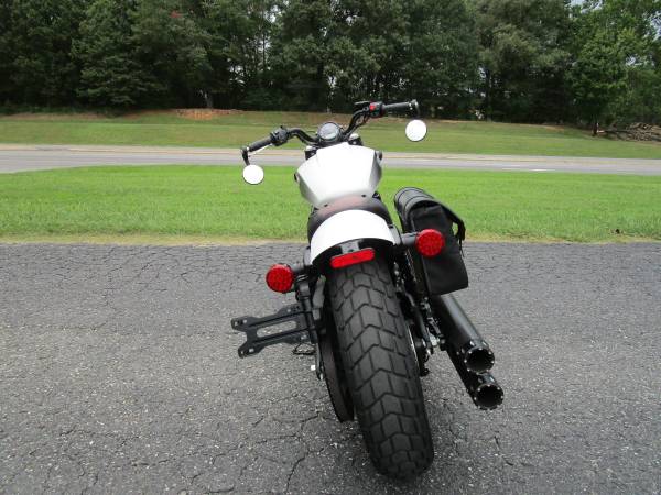 2020 Indian, Import USA — Foto 7 z 12