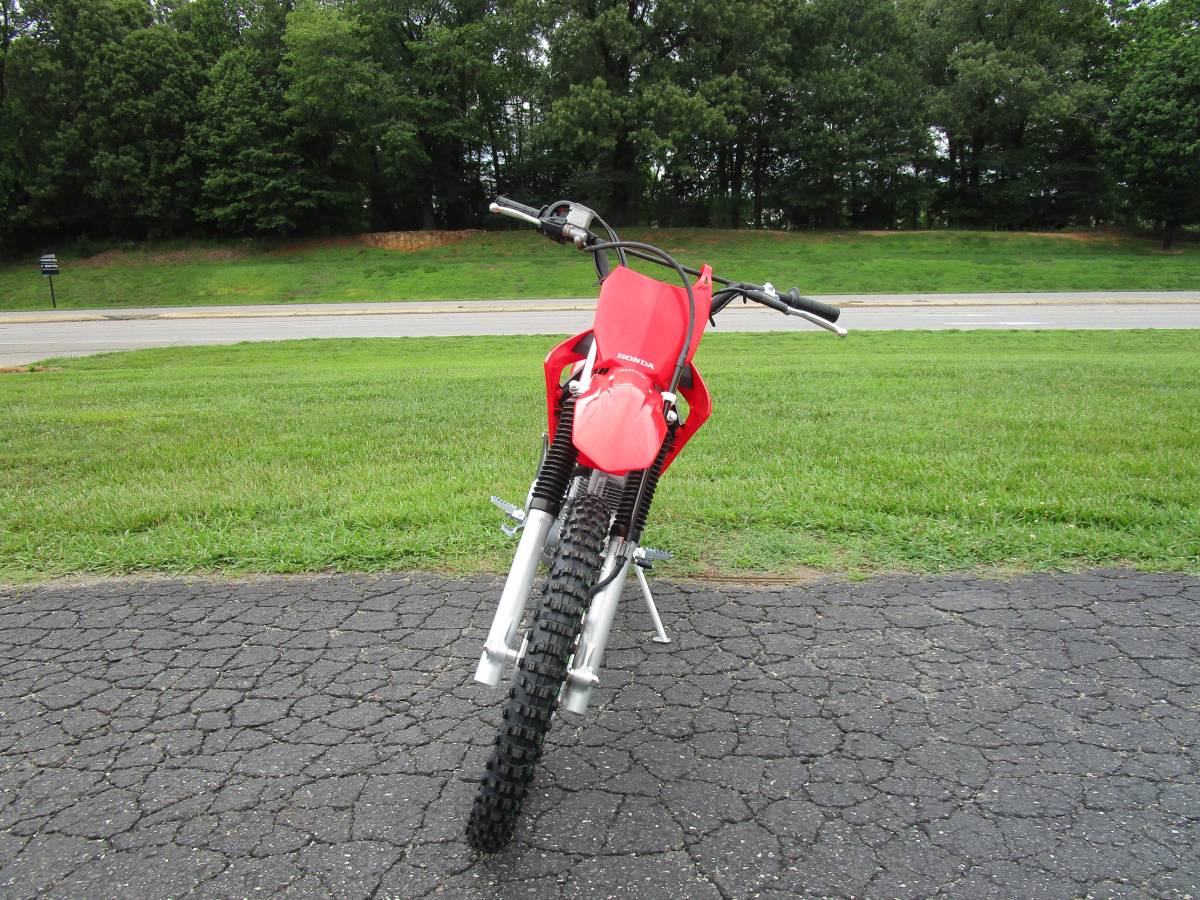 2027 Honda, Import USA — Foto 5 z 6