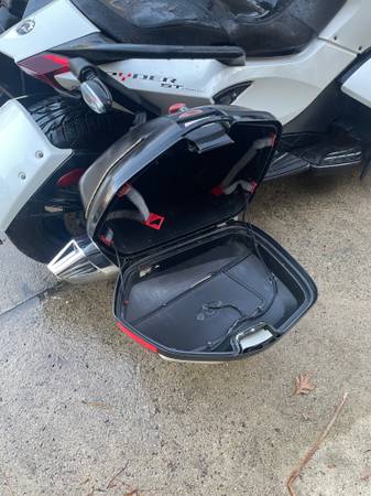 2013 Can-Am, Import USA — Foto 2 z 10