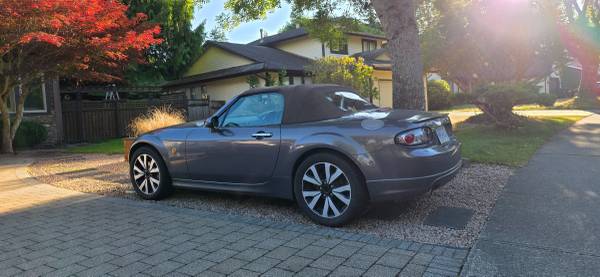 Mazda, Import Kanada — Foto 1