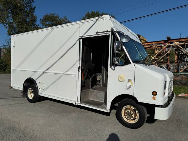 2014 Ford, Import Kanada — Foto 4 z 11