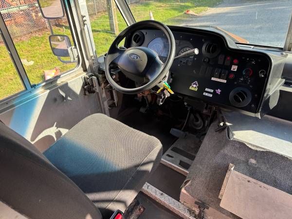2014 Ford, Import Kanada — Foto 7 z 11