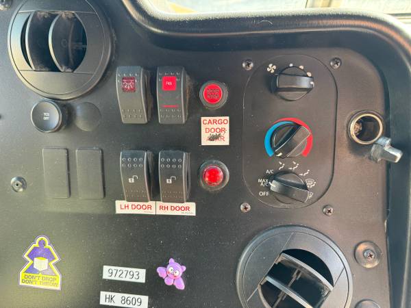 2014 Ford, Import Kanada — Foto 8 z 11