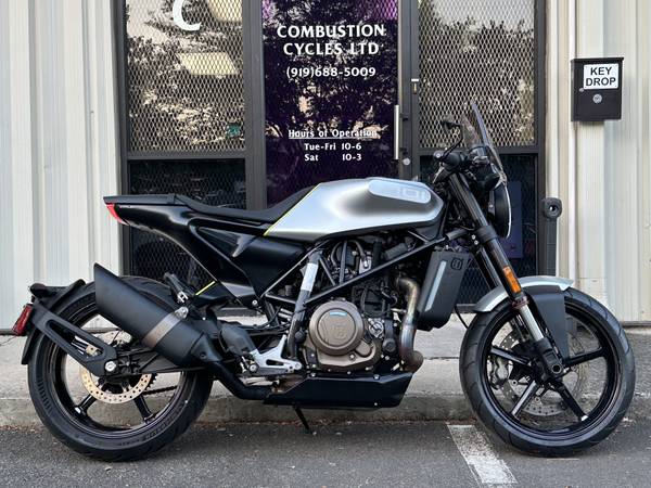 2019 Husqvarna, Import USA — Foto 1
