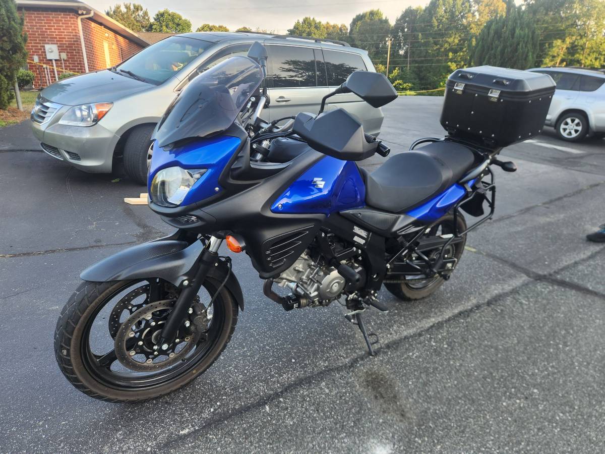 2013 Suzuki, Import USA — Foto 2 z 9