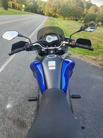 2013 Suzuki, Import USA — Foto 4 z 9