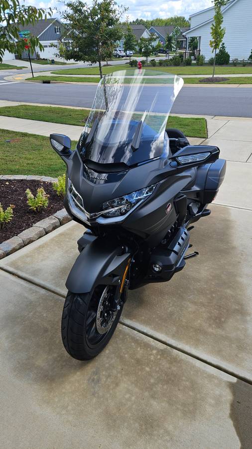 2025 Honda, Import USA — Foto 5 z 12