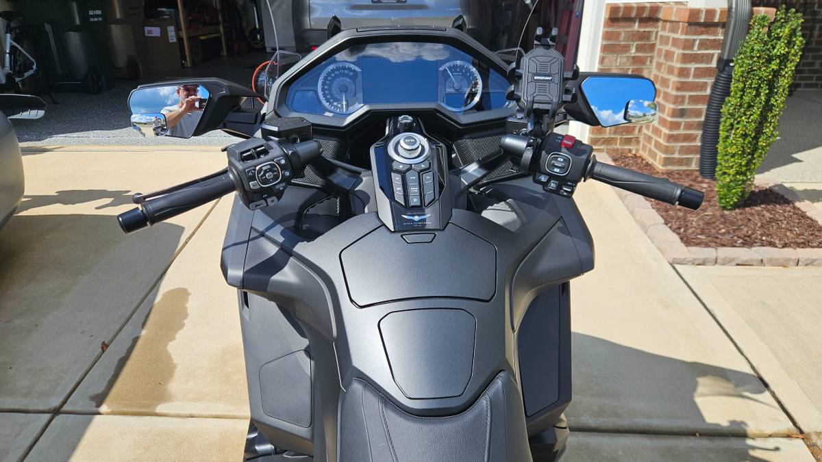 2025 Honda, Import USA — Foto 8 z 12