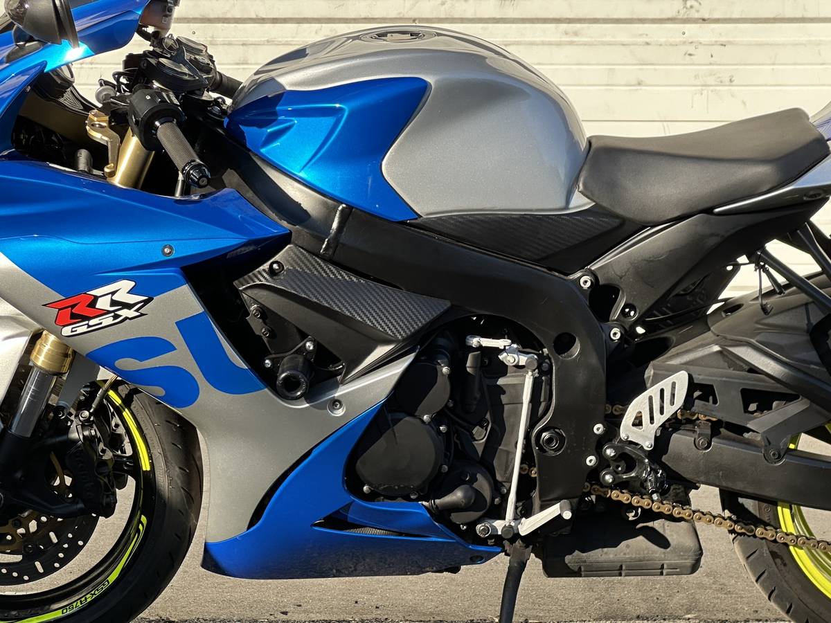 2011 Suzuki, Import USA — Foto 11 z 12