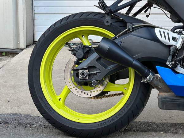 2011 Suzuki, Import USA — Foto 3 z 12