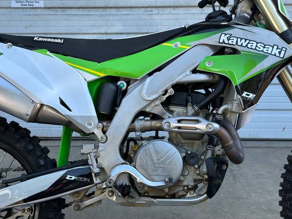 2023 Kawasaki, Import USA — Foto 3 z 12