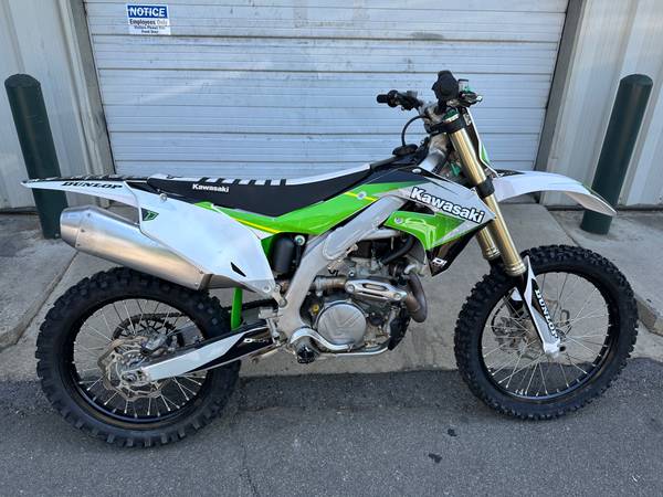 2023 Kawasaki, Import USA — Foto 5 z 12
