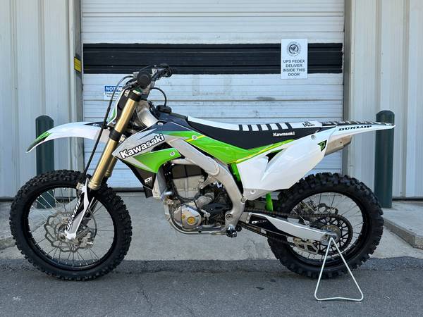 2023 Kawasaki, Import USA — Foto 9 z 12