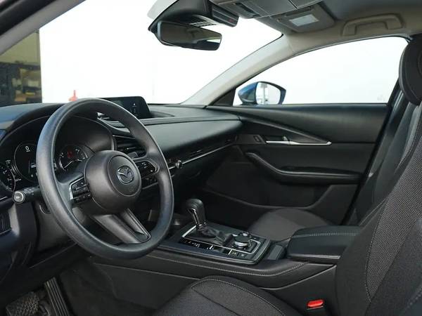 2025 Mazda, Import Kanada — Foto 8 z 12