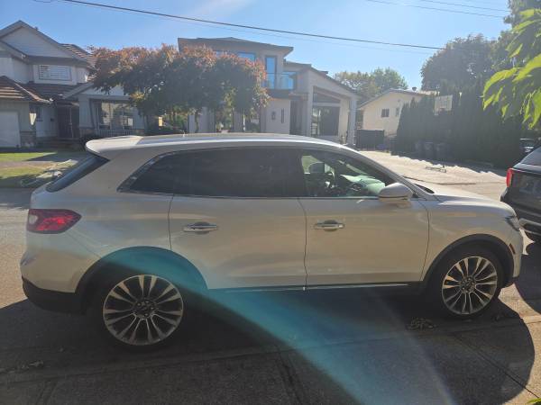 2016 Lincoln, Import Kanada — Foto 4 z 4