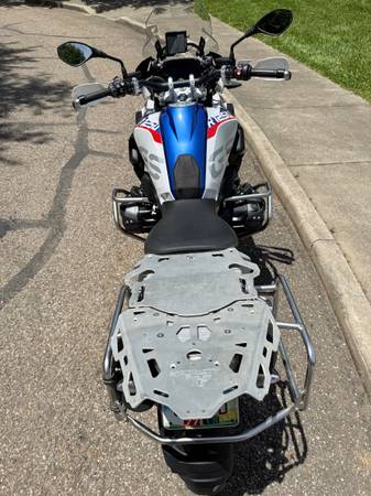 2019 BMW, Import USA — Foto 4 z 10