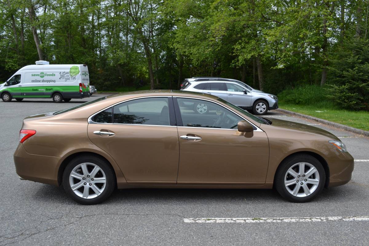 Lexus, Import Kanada — Foto 6 z 12