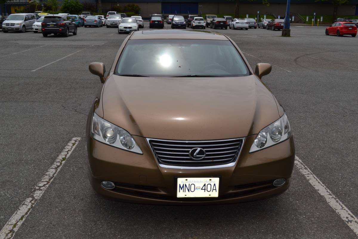 Lexus, Import Kanada — Foto 7 z 12