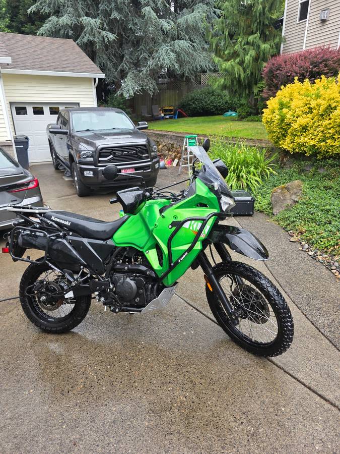 2023 Kawasaki, Import USA — Foto 3 z 5