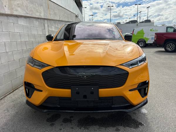 2022 Ford, Import Kanada — Foto 3 z 12