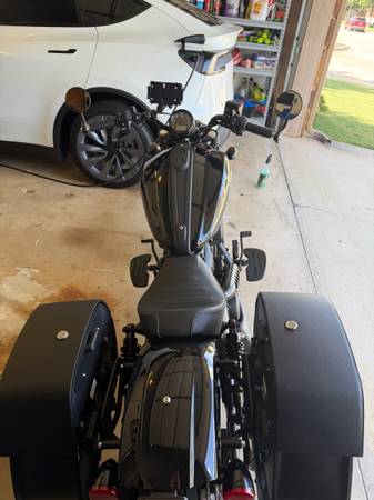 2025 Indian, Import USA — Foto 2 z 9