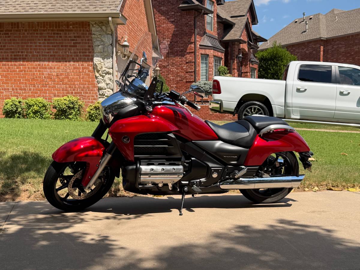 2015 Honda, Import USA — Foto 2 z 12