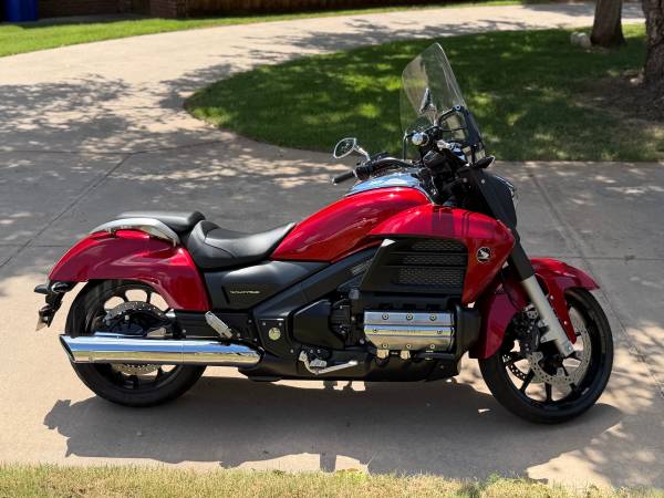 2015 Honda, Import USA — Foto 9 z 12