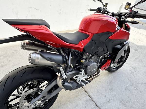 2026 Ducati, Import USA — Foto 4 z 12