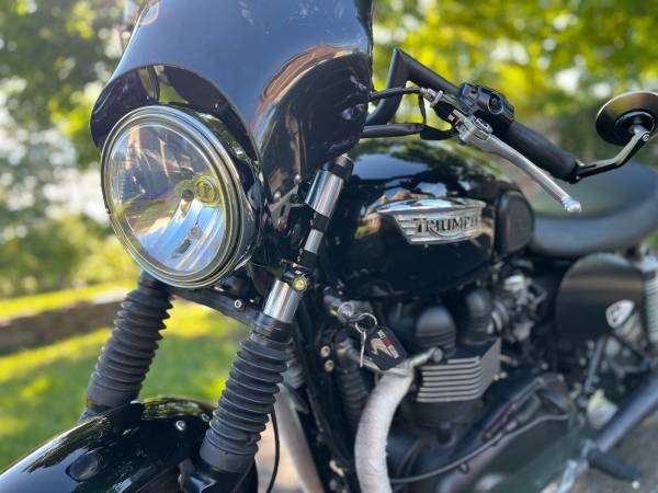 2012 Harley-Davidson, Import USA — Foto 2 z 12
