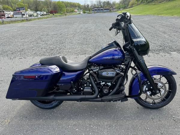 Harley-Davidson, Import USA — Foto 4 z 12