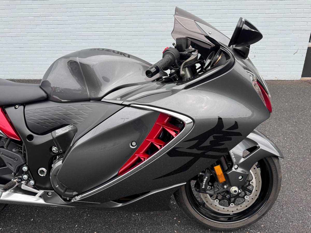 2023 Suzuki, Import USA — Foto 8 z 12