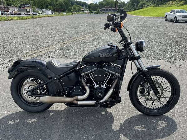 Harley-Davidson, Import USA — Foto 11 z 12