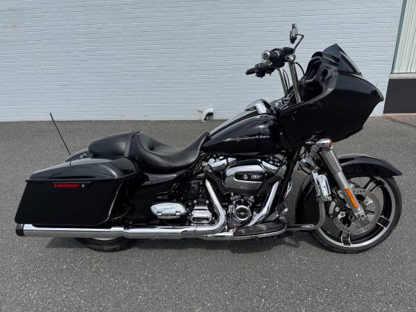 Harley-Davidson, Import USA — Foto 5 z 12