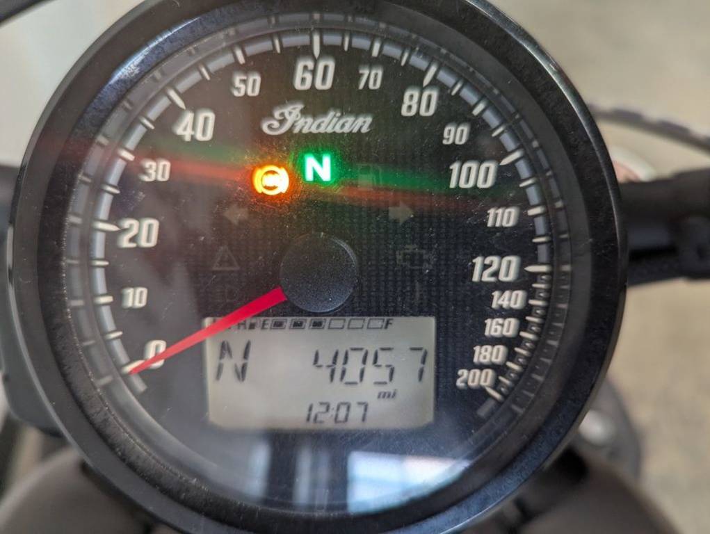 2022 Indian, schwarz, Import USA — Foto 12 z 12
