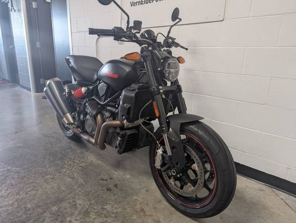 2022 Indian, schwarz, Import USA — Foto 2 z 12