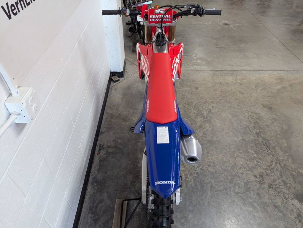 2027 Honda, Import USA — Foto 11 z 12
