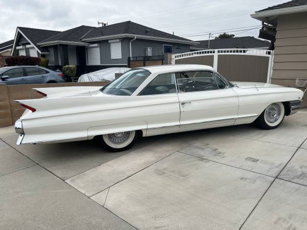 Cadillac, Import USA — Foto 2 z 12