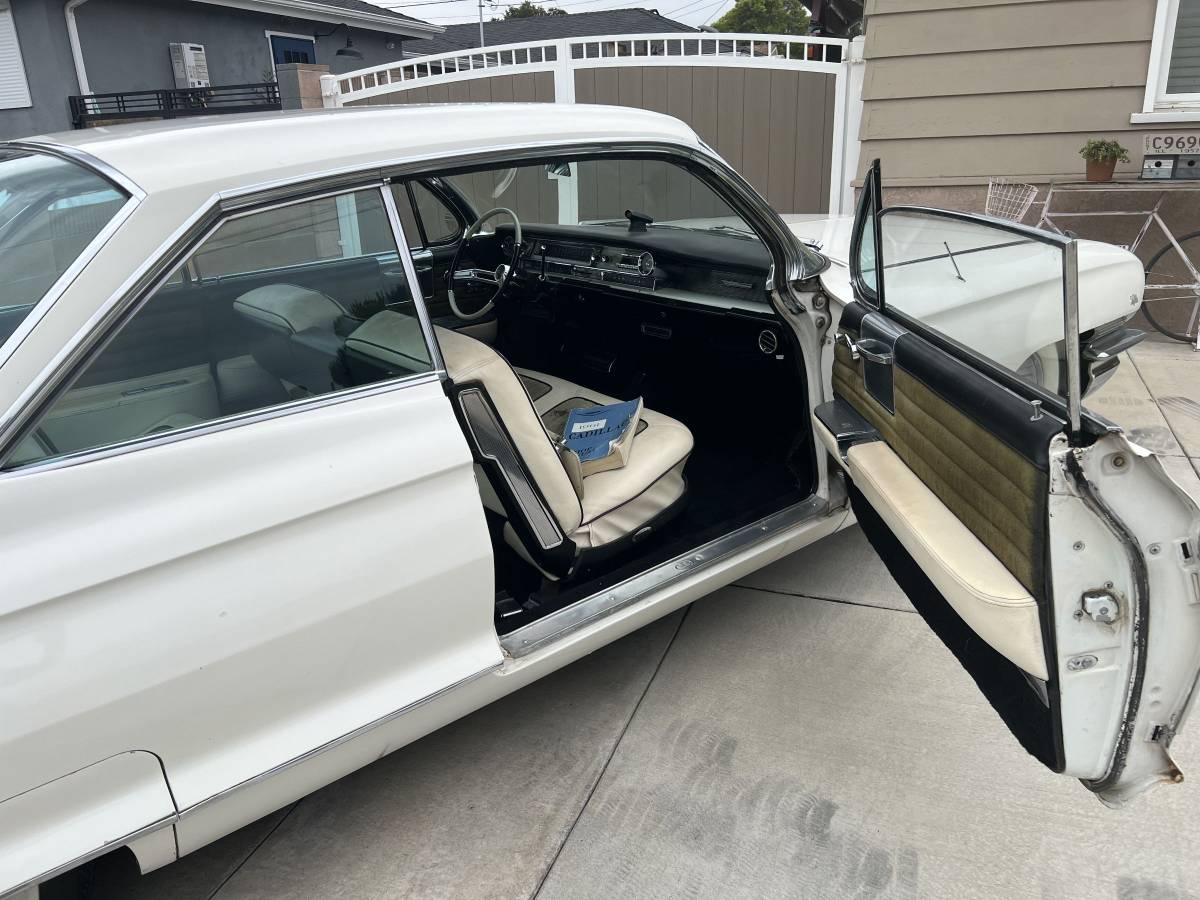 Cadillac, Import USA — Foto 5 z 12