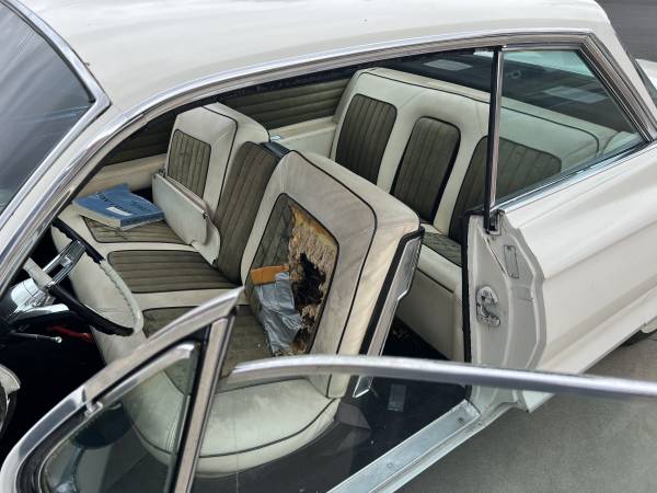 Cadillac, Import USA — Foto 8 z 12