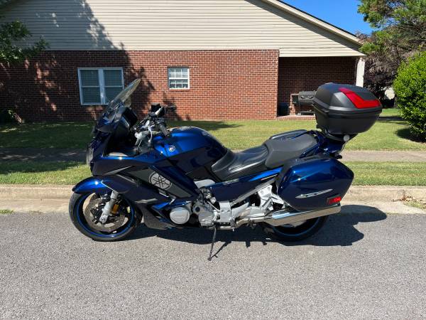 2016 Yamaha, Import USA — Foto 5 z 8