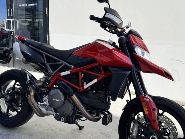 2022 Ducati, rot, Import USA — Foto 1